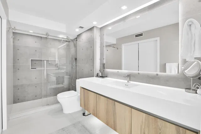 500 S Ocean Boca Unit 1207 photo 17