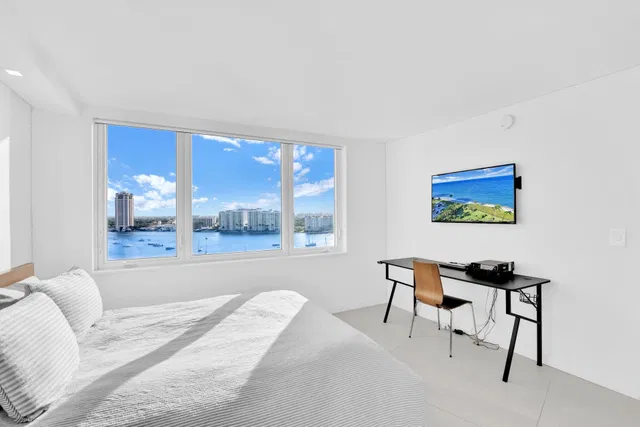 500 S Ocean Boca Unit 1207 photo 22