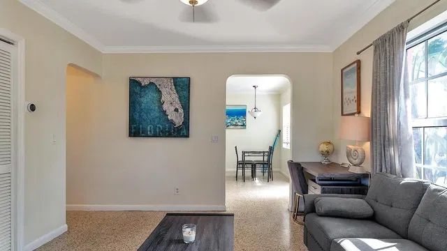 Residence photo 9