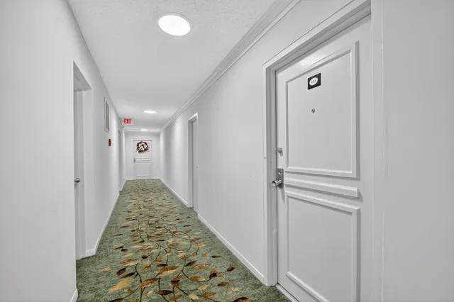 Unit 608 photo 3