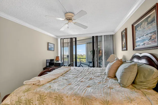 Unit 608 photo 26