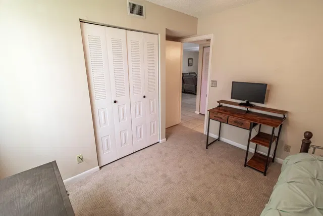 Unit 104 photo 22