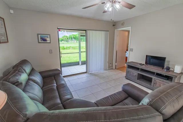 Unit 104 photo 24