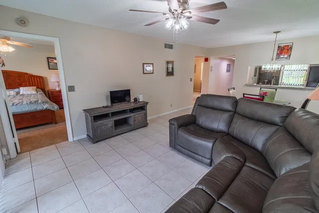 Unit 104 photo 27