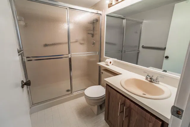 Unit 104 photo 33