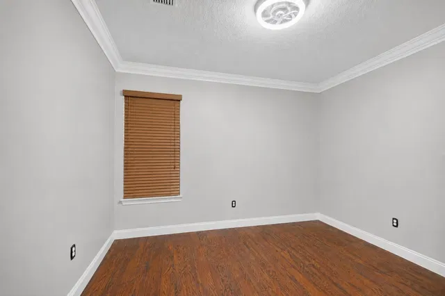 Residence photo 15