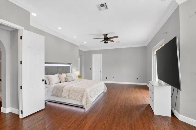 Residence photo 16