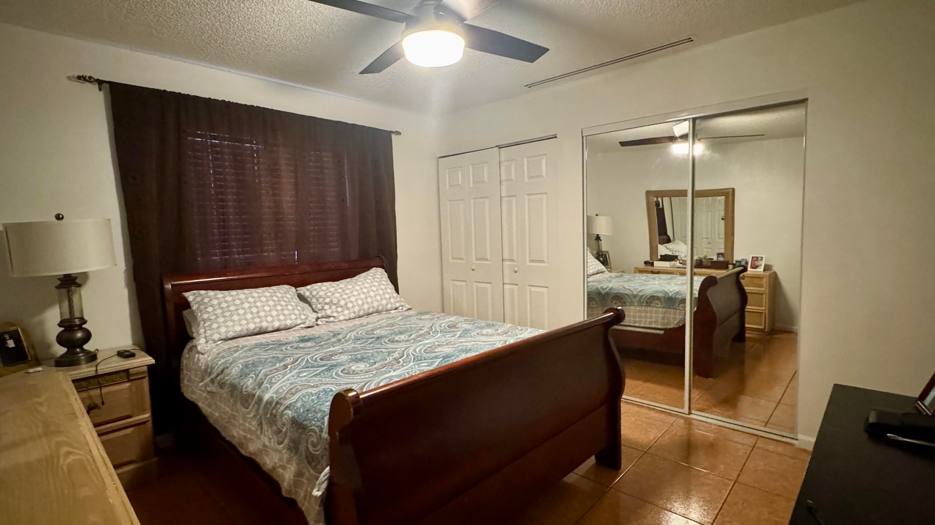 Unit 208 photo 10
