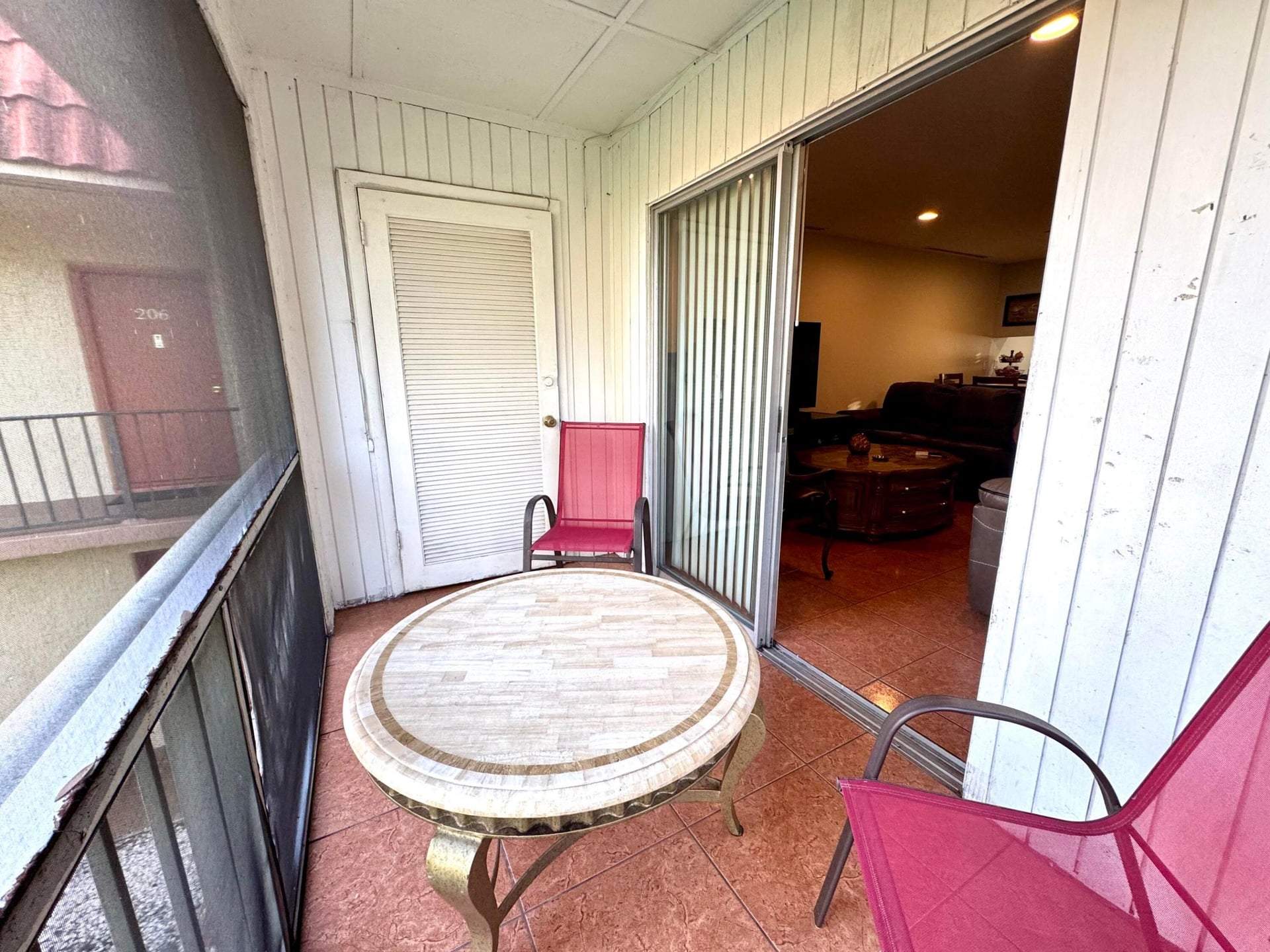 Unit 208 photo 16
