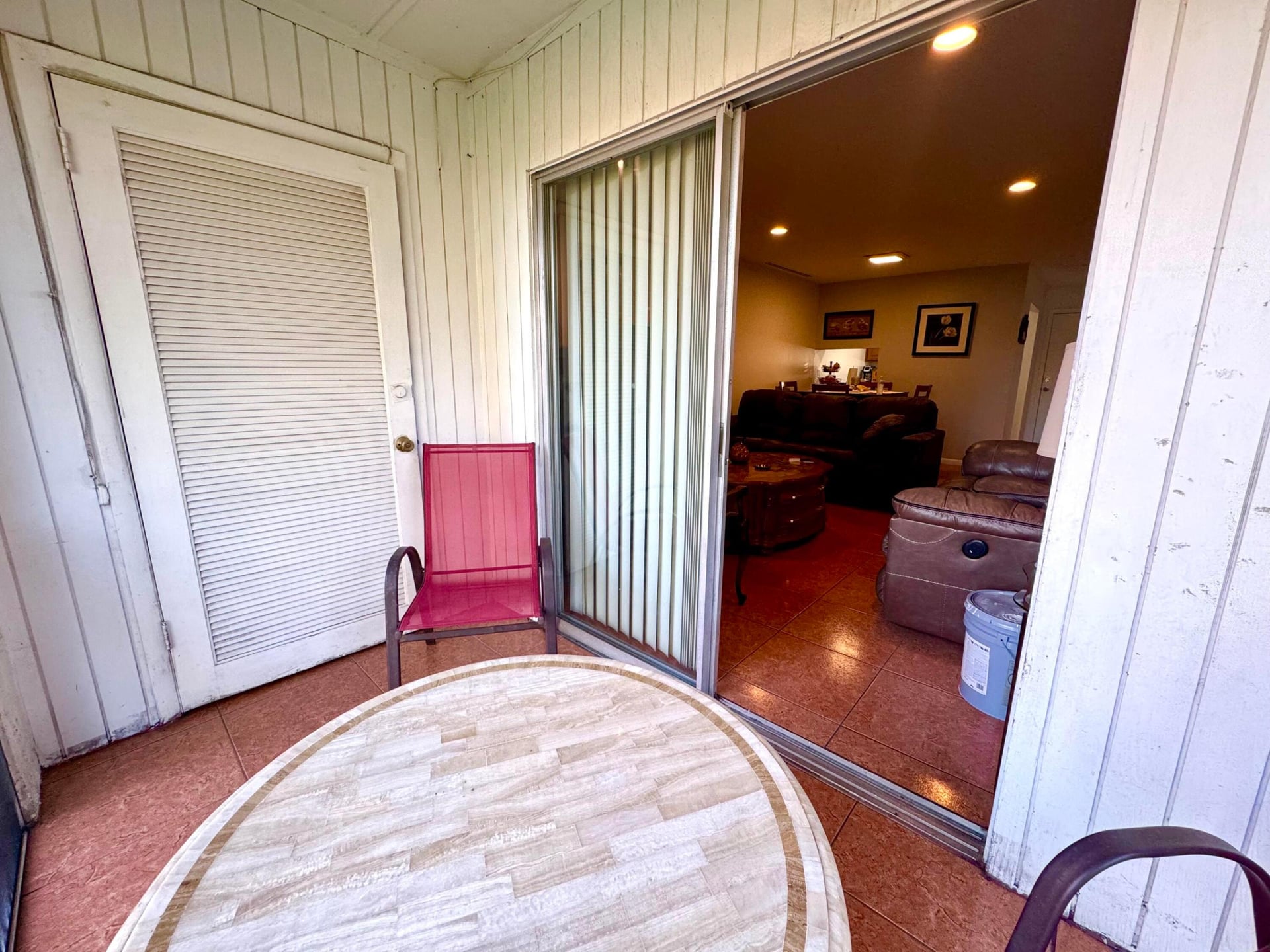 Unit 208 photo 17