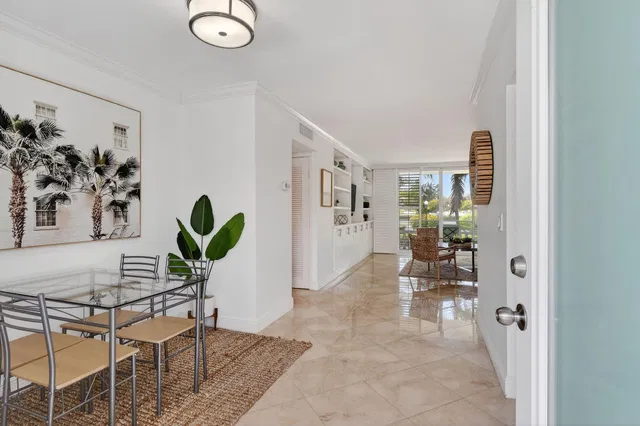 Unit 2030 photo 8