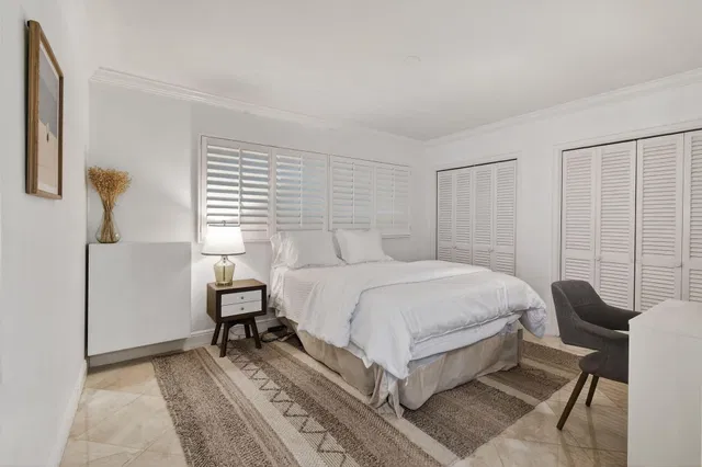 Unit 2030 photo 28