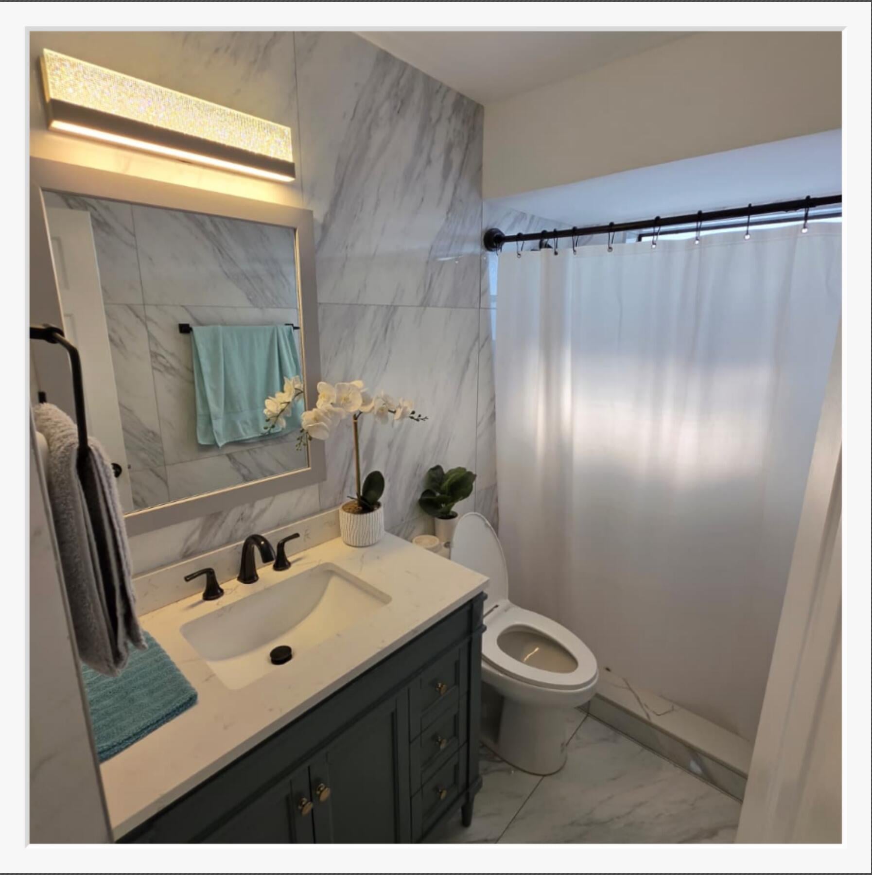 Unit Apt 10 photo 3
