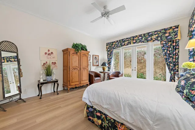 Residence photo 24