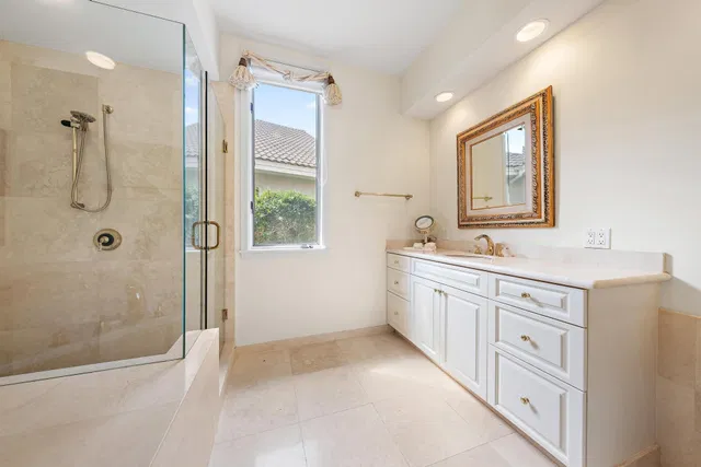 Residence photo 26