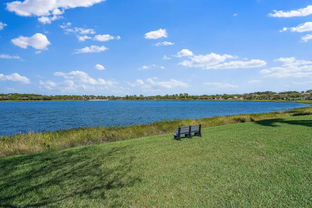Evergrene Palm Beach Gardens Residence photo 35