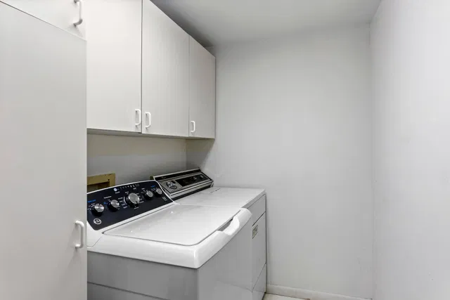 Unit 11 photo 31