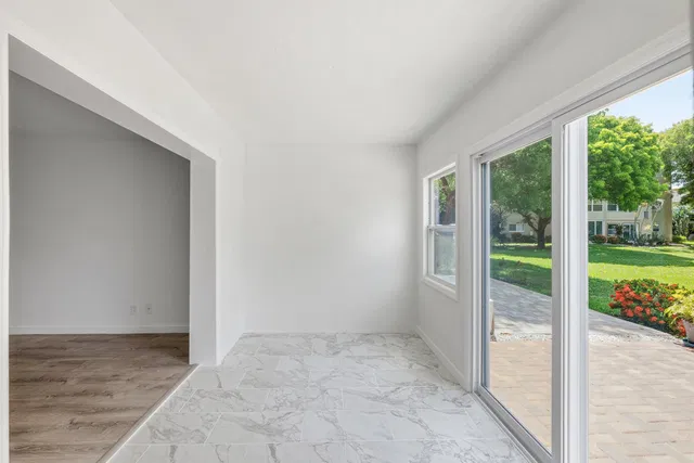 Unit 112 photo 19