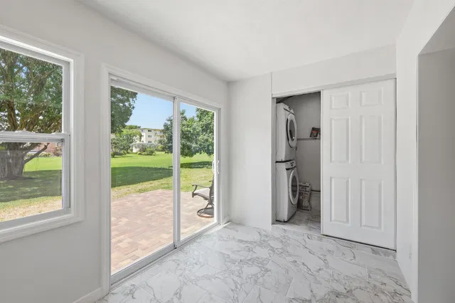 Unit 112 photo 22