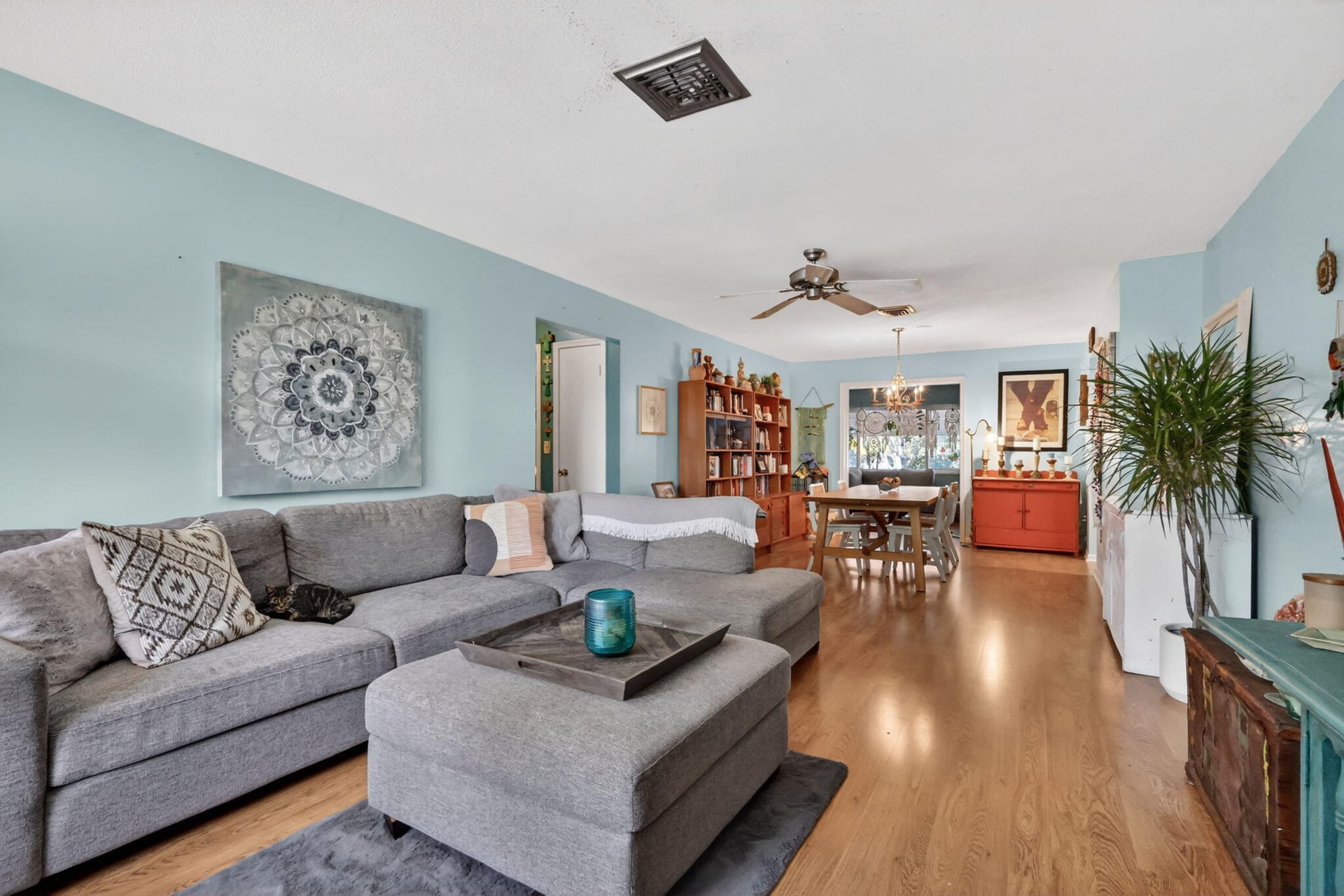 Residence photo 3