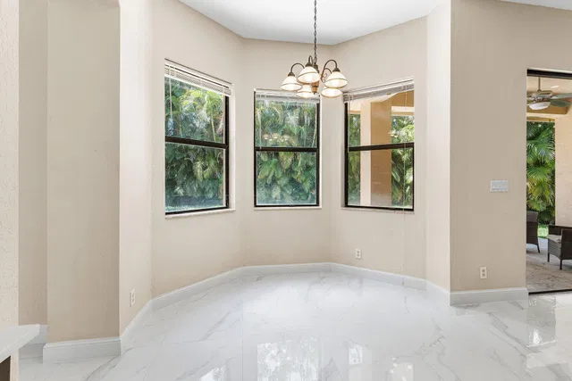 Residence photo 8