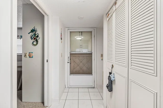 Unit 502 photo 2