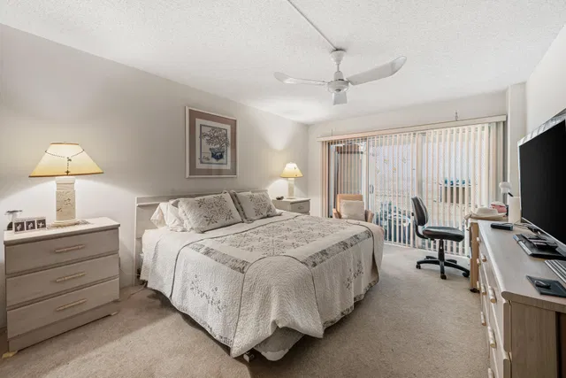 Unit 502 photo 14