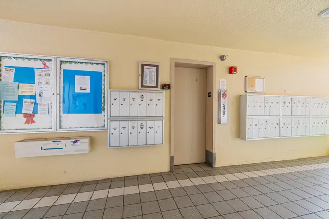 Unit 502 photo 21
