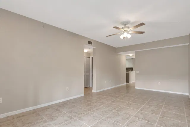  Unit 113 photo 5