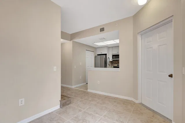  Unit 113 photo 12