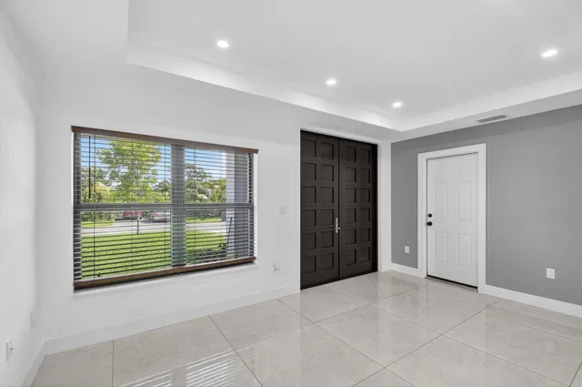 Residence photo 12