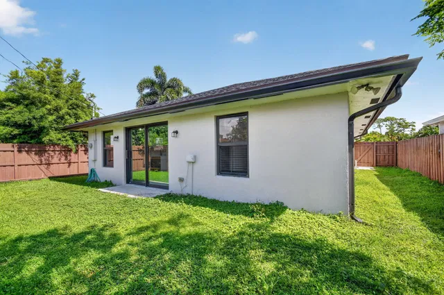 Residence photo 35