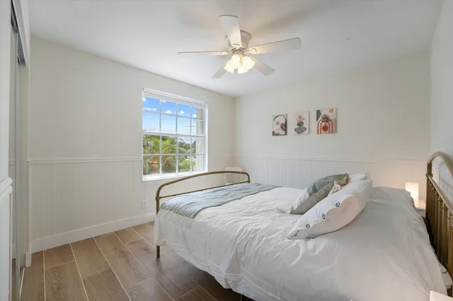 Residence photo 12