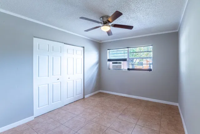West Palm Beach Residence photo 6