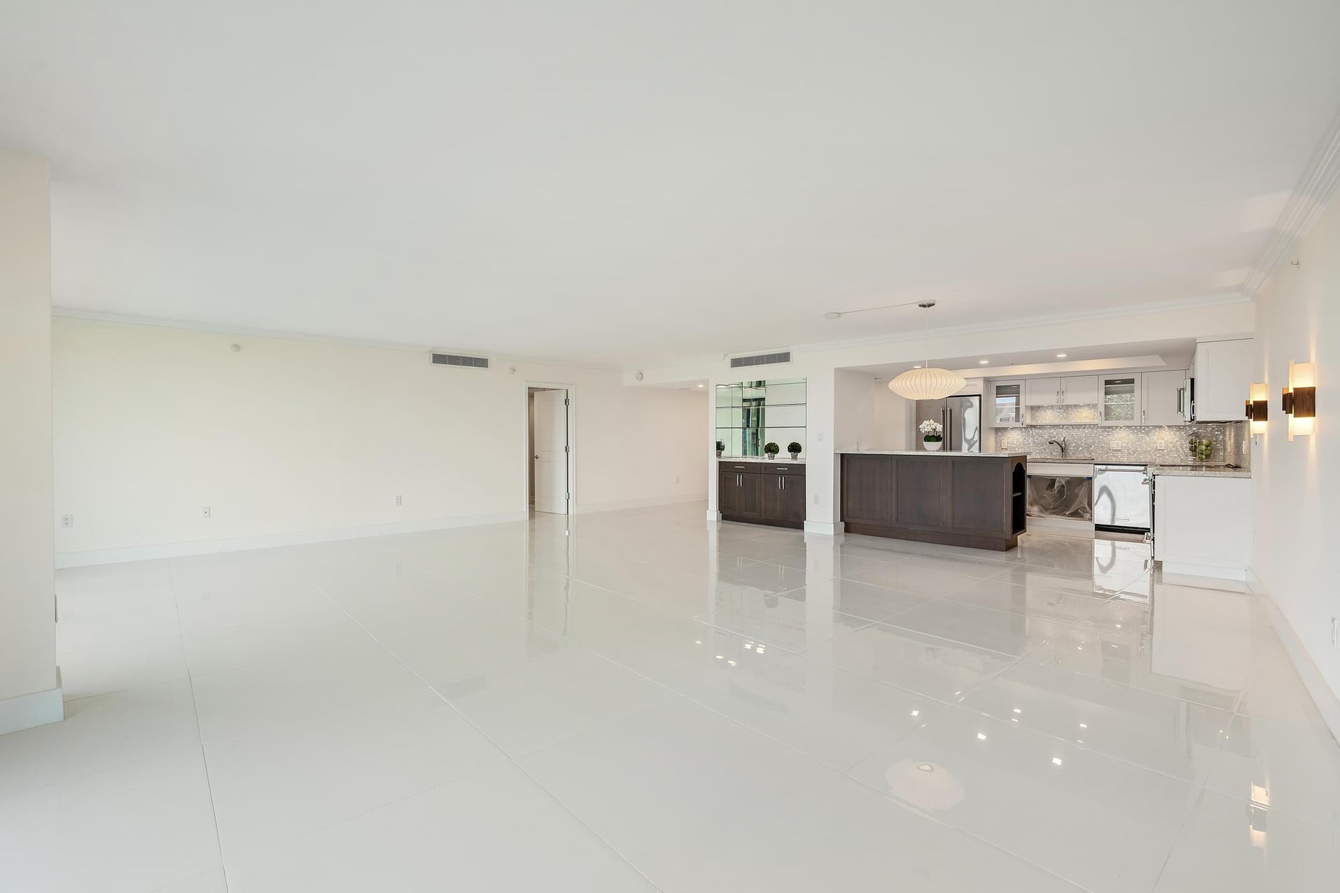 Unit 505 photo 6