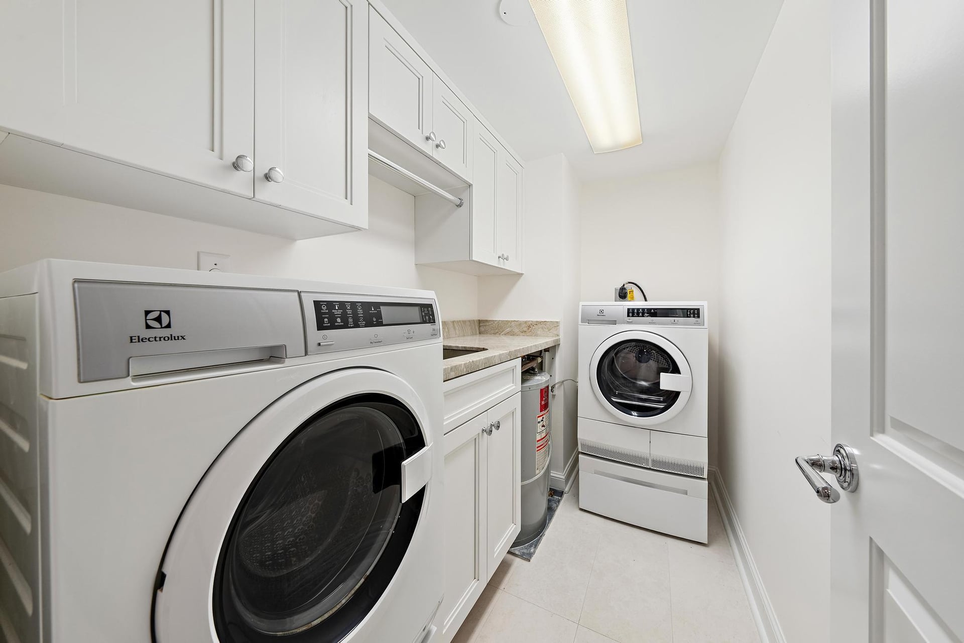 Unit 505 photo 25
