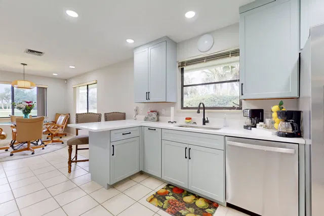 Residence photo 45