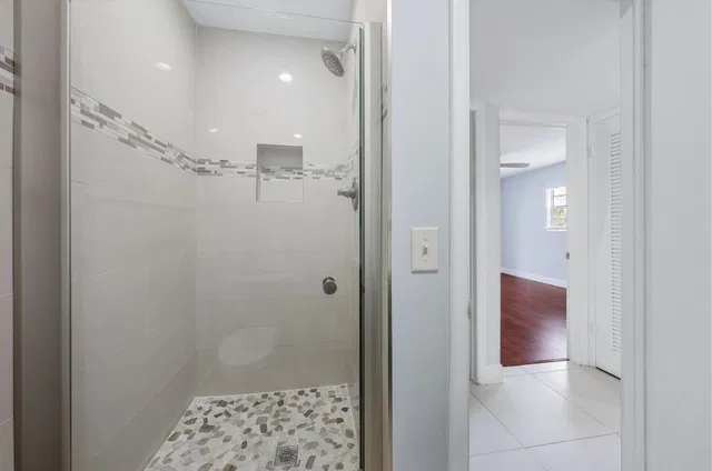 Residence photo 12