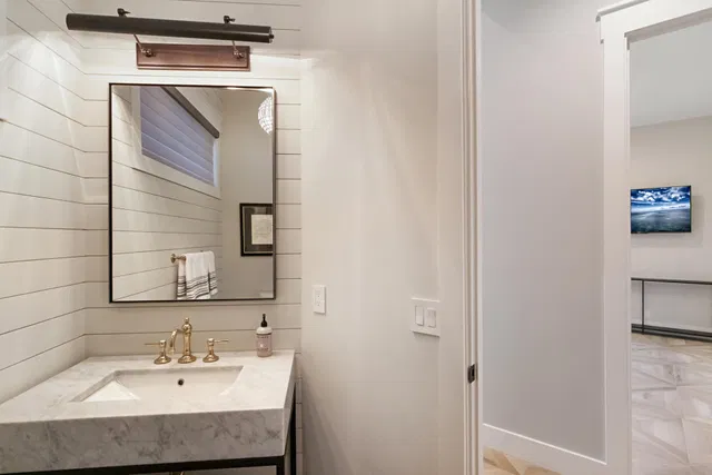 Residence photo 32