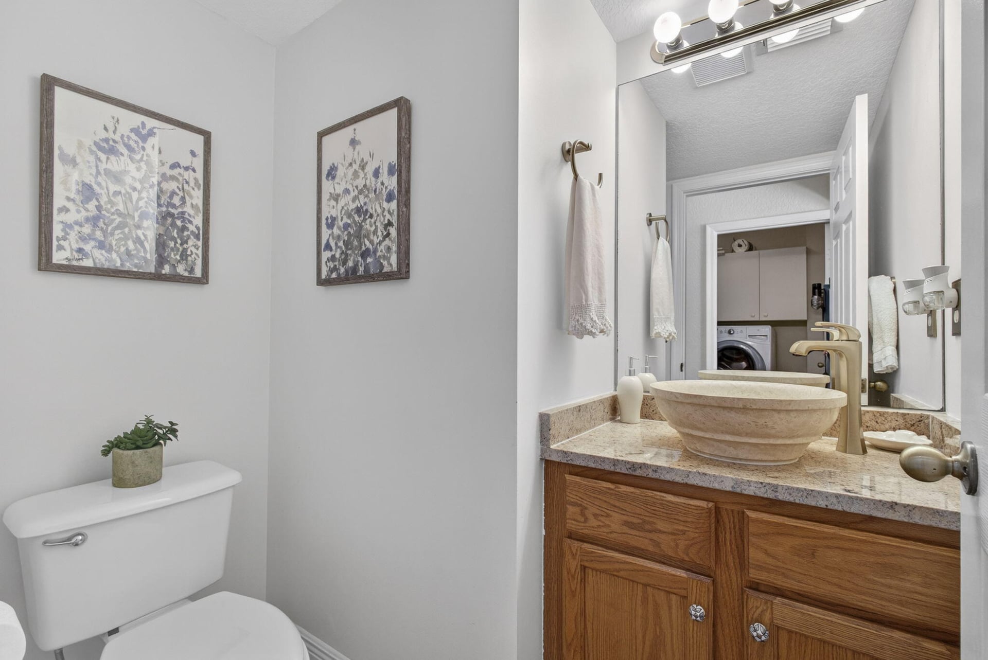 Residence photo 18