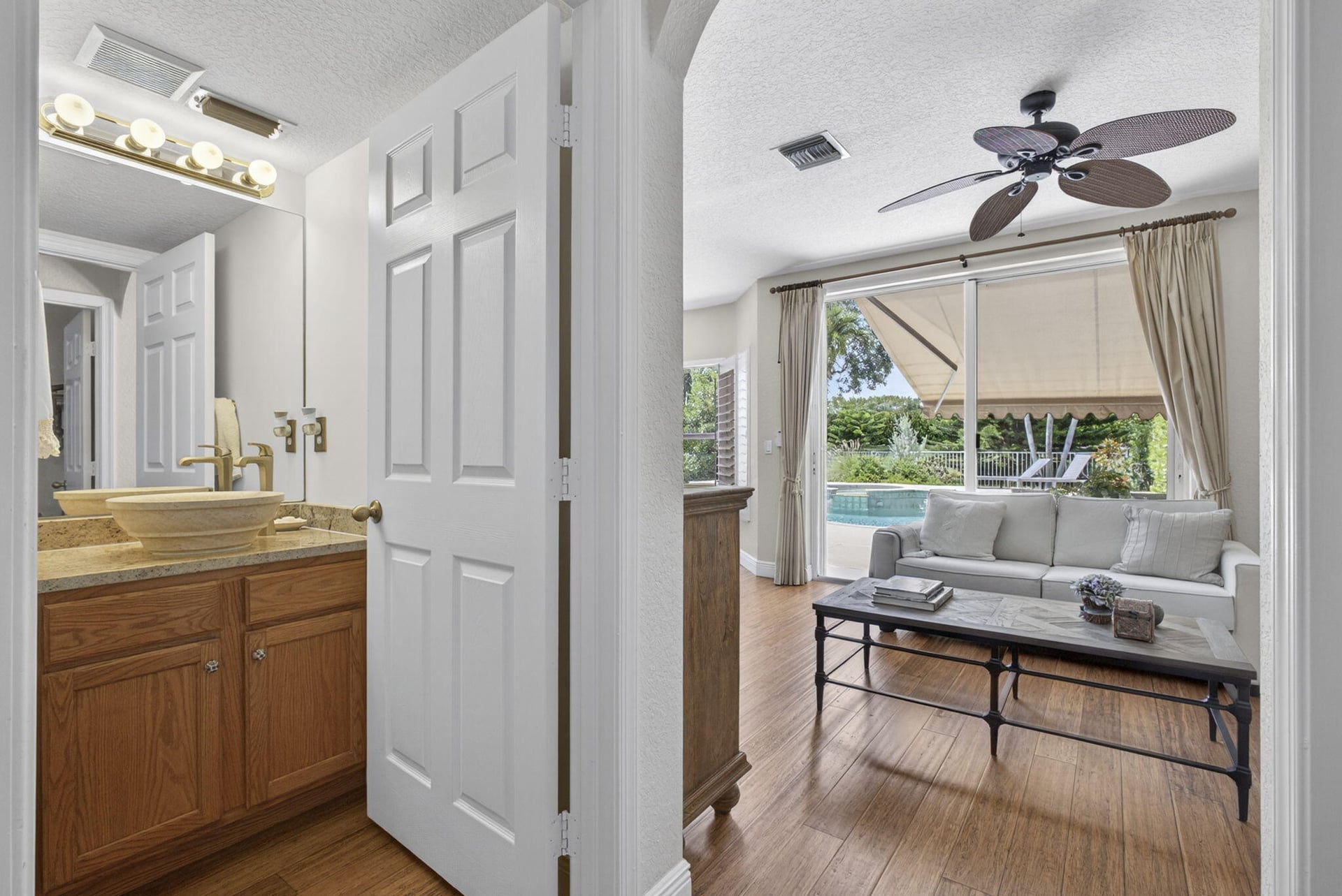 Residence photo 19