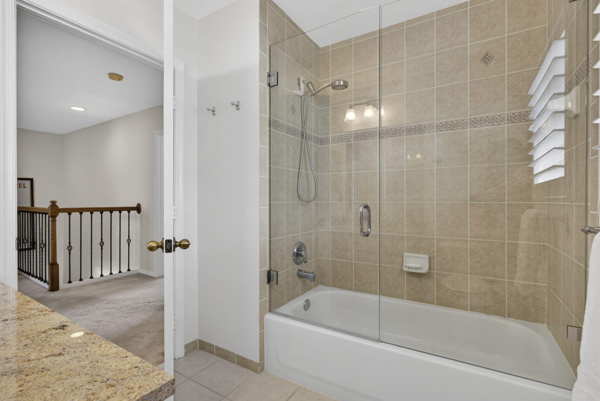 Residence photo 28