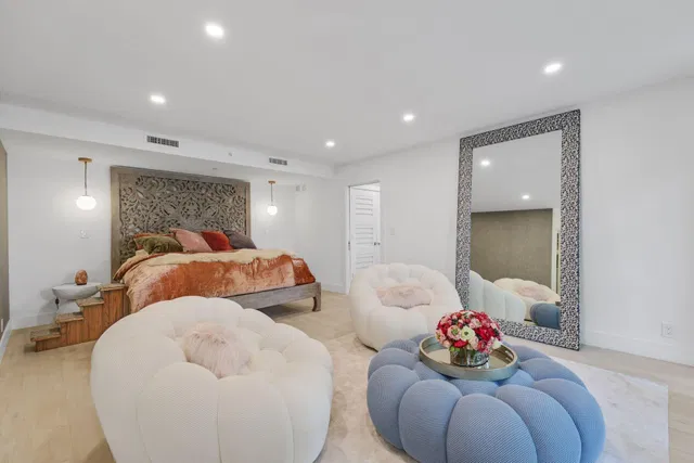 Mizner Court Unit 106 photo 21