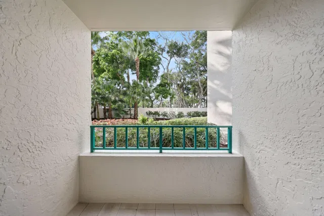Mizner Court Unit 106 photo 38