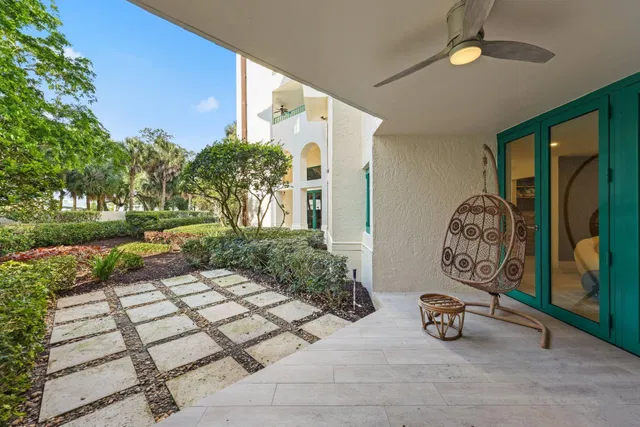 Mizner Court Unit 106 photo 41