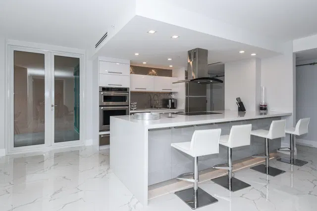 Boca Raton Unit 321 photo 2