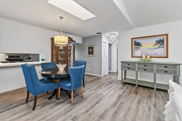 Eastpointe Country Club Residence photo 16