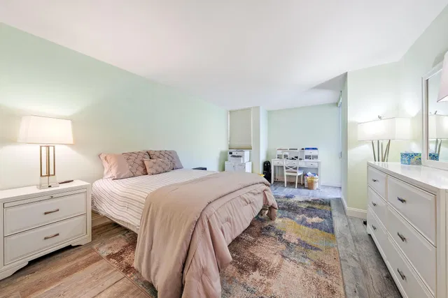 Singer Island Unit 8b photo 21