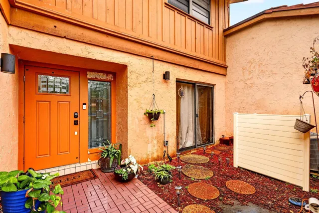 Residence photo 4