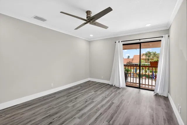 Residence photo 36